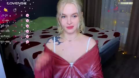 Sue online show from February 28, 4:53 pm