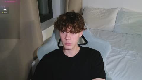 Thomas -  online show from May 30, 7:23 pm