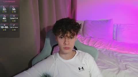 Thomas -  online show from May 9, 6:47 pm