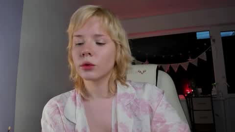 Amy online show from November 23, 11:19 am