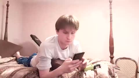 cuteboii29 online show from February 19, 2:55 am