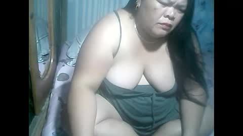 cutechubbyasian online show from January 6, 1:15 pm