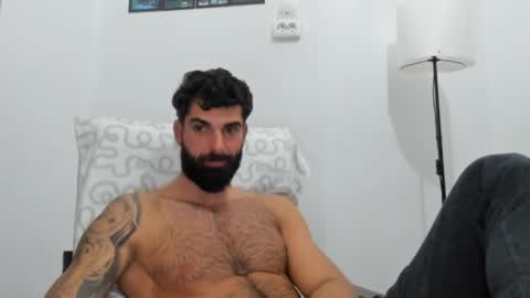 cuteeboy online show from December 13, 9:32 pm