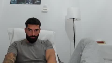 cuteeboy online show from October 9, 6:35 pm