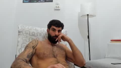 cuteeboy online show from January 5, 5:27 pm