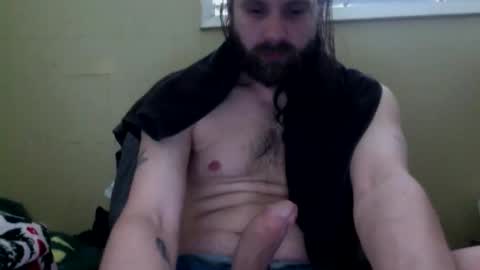 cutehungboi online show from April 2, 6:15 pm