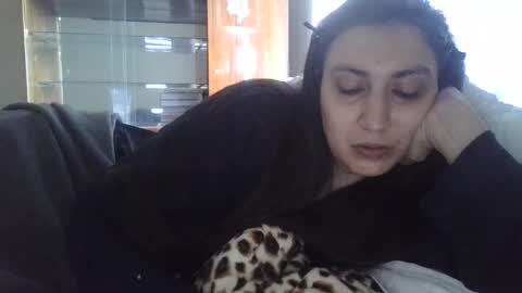 cutekattie online show from June 23, 8:33 am
