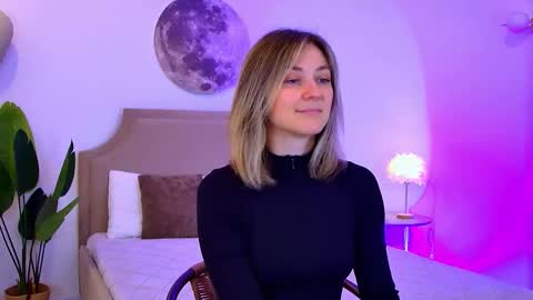 cutemirage online show from February 26, 2:42 pm