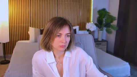 cutemirage online show from April 16, 9:39 pm