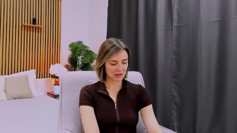 cutemirage online show from April 11, 2:54 pm