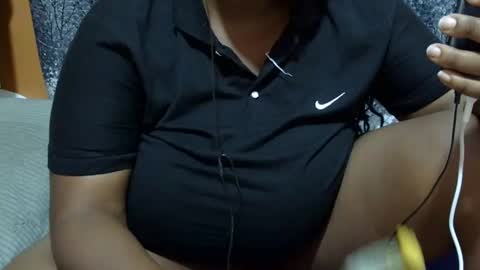 Snapshot of cutermilly chatting on March 4, 12:55 pm cutermilly online show from March 4, 12:55 pm