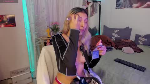 cuteweed420 online show from May 27, 11:13 pm