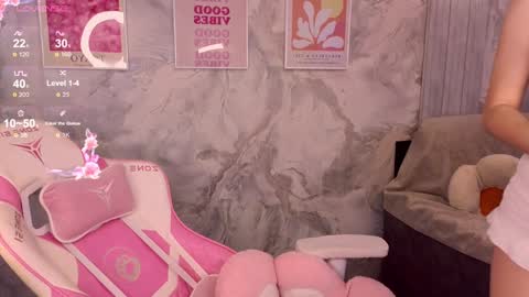 HelloMy name Eva online show from January 31, 6:35 am