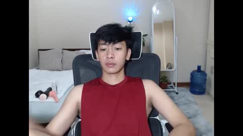 Snapshot of cutie_cumshow chatting on October 19, 5:28 pm Neil Taylor online show from October 19, 5:28 pm