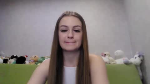 Chloe online show from March 1, 1:54 am