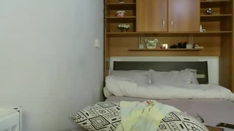 Ami online show from February 3, 11:52 pm