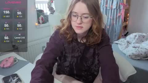 Alice  online show from February 3, 10:19 am