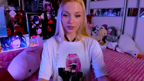 Nora online show from February 13, 9:28 pm