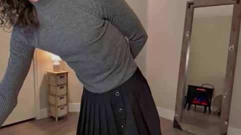 cwbym online show from February 20, 4:01 am