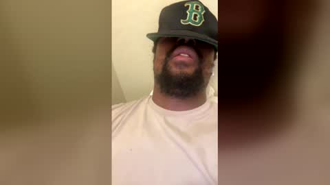 da940361 online show from April 18, 6:32 pm