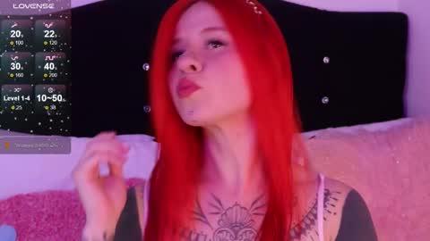 Snapshot of daarlene chatting on February 12, 11:20 pm Darlene online show from February 12, 11:20 pm