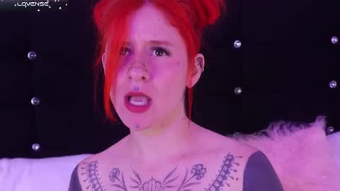 Snapshot of daarlene chatting on February 7, 6:24 am Darlene online show from February 7, 6:24 am