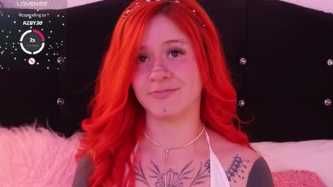 Snapshot of daarlene chatting on February 28, 8:07 pm Darlene online show from February 28, 8:07 pm