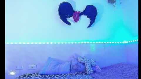 dabria_luxe online show from June 4, 5:13 am