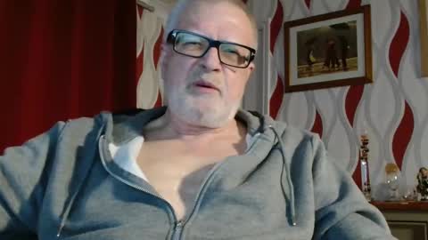 Brian ... online show from March 5, 9:24 pm