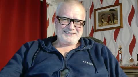 Brian ... online show from October 30, 9:37 pm