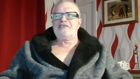 Brian ... online show from February 12, 9:22 pm