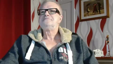 Brian ... online show from February 5, 9:18 pm