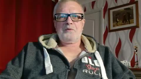 Brian ... online show from October 23, 8:42 pm