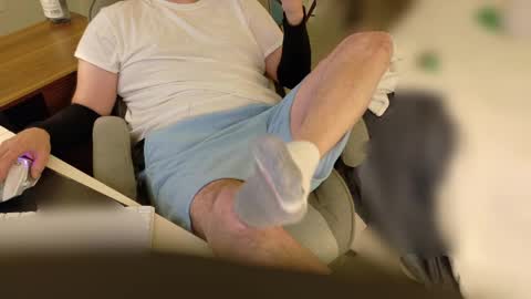 Daddy Bear online show from May 10, 12:06 am