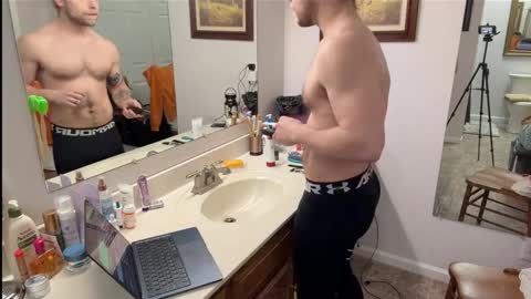 DaddydayDrinkz online show from February 8, 5:40 am