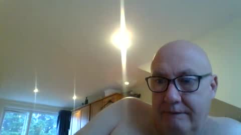 daddyhere4uall6 online show from October 14, 7:11 am