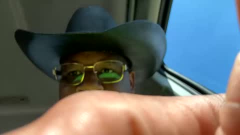 Snapshot of daddylongstroke887552092 chatting on October 27, 5:46 pm daddylongstroke887552092 online show from October 27, 5:46 pm