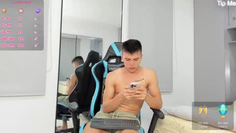 Snapshot of daddyrich4u chatting on September 19, 2:59 am daddyrich4u online show from September 19, 2:59 am