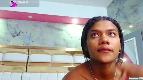 Snapshot of daddysneakinme chatting on February 4, 2:39 am Anny  online show from February 4, 2:39 am