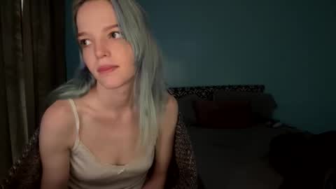 dadwouldbeproud1 online show from March 12, 3:16 pm