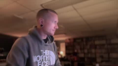 daemon online show from November 1, 6:23 am