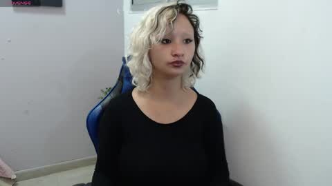 Dafne online show from March 13, 1:03 pm