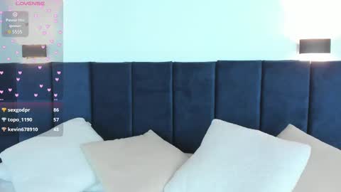 Snapshot of dafnevega chatting on February 15, 7:39 pm Dafne  online show from February 15, 7:39 pm