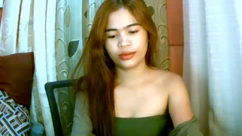 Im Dahlia online show from January 18, 2:02 pm