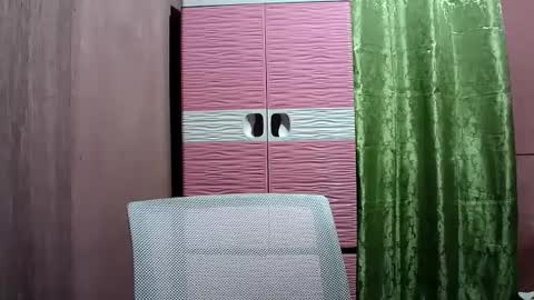 Im Dahlia online show from February 27, 10:44 am