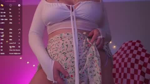 Cute DianaOnline mostly at 8pm-0000 am UK TimeTuesday and Wednesday off online show from March 15, 9:07 pm