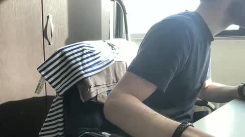 dailybully online show from April 20, 7:55 am