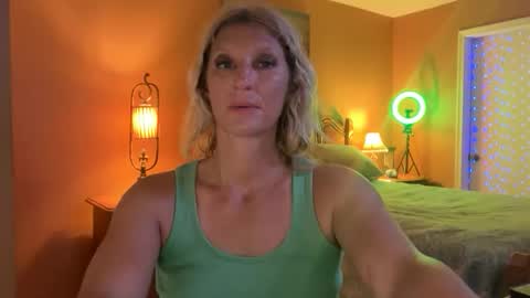 Daisy137 online show from March 17, 4:01 pm