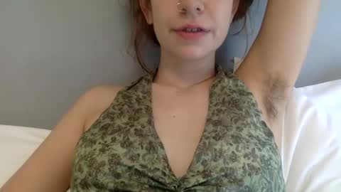 DaisyB3 online show from October 20, 11:59 am