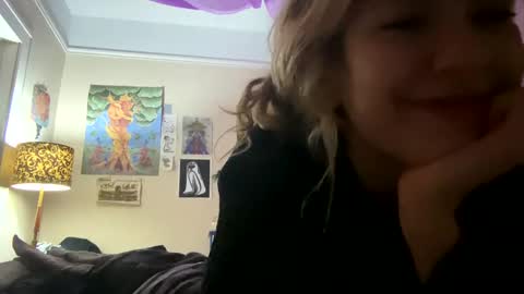 DaisyB3 online show from December 28, 10:03 am